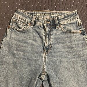 American Eagle Mom Jean